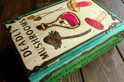 The Foragers Guide To Deadly Mushrooms - Wooden Book Dice Box