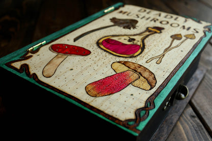 The Foragers Guide To Deadly Mushrooms - Wooden Book Dice Box